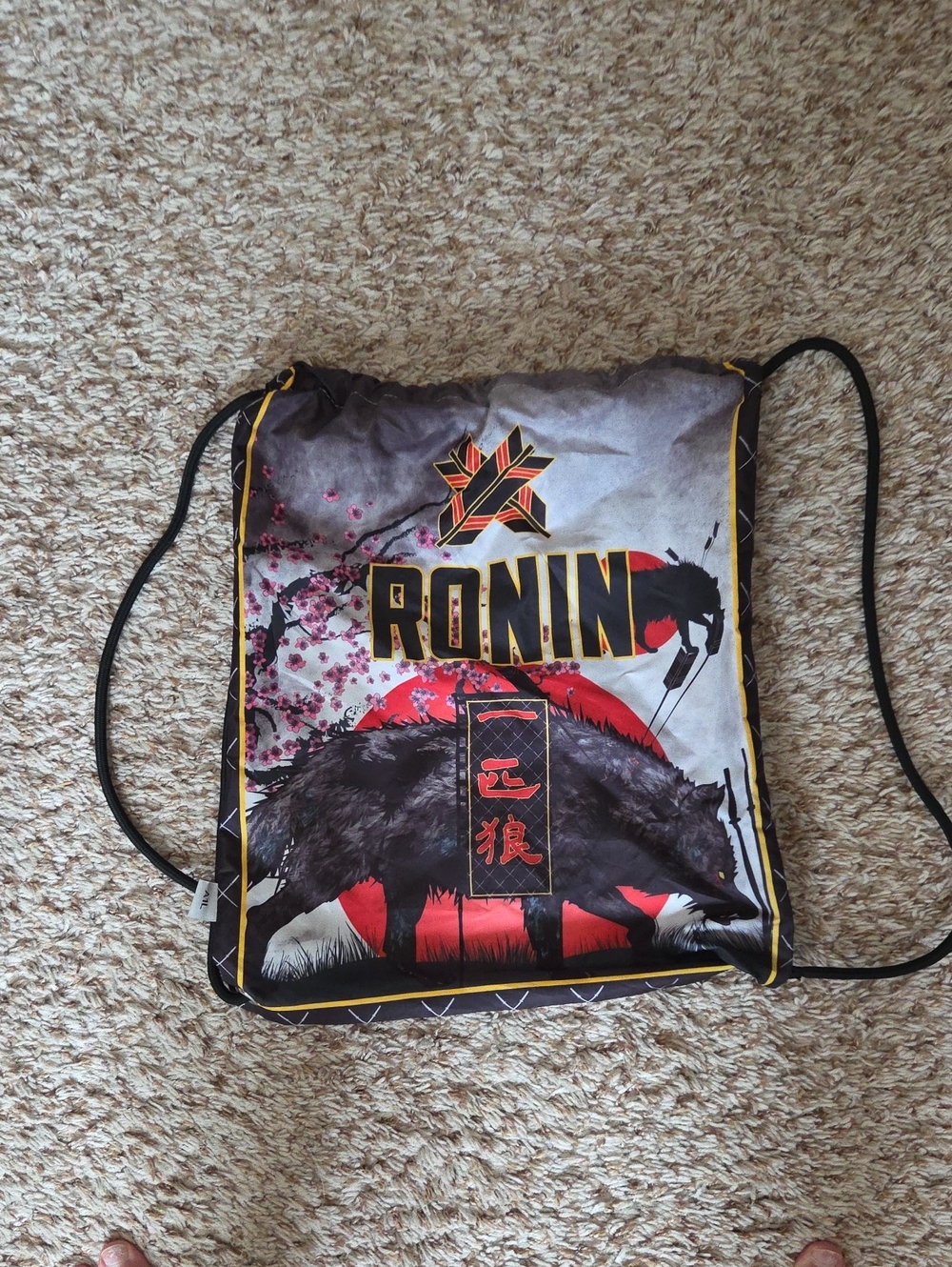 Graphic Wolf Drawstring Bag - Black & Red